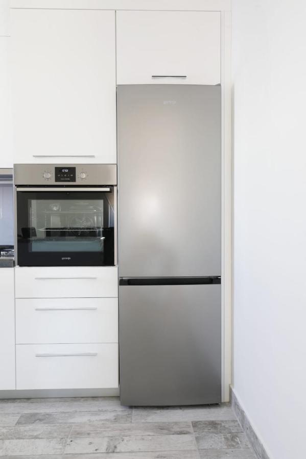 Apartman Teo &Tena โอโทชาส ภายนอก รูปภาพ