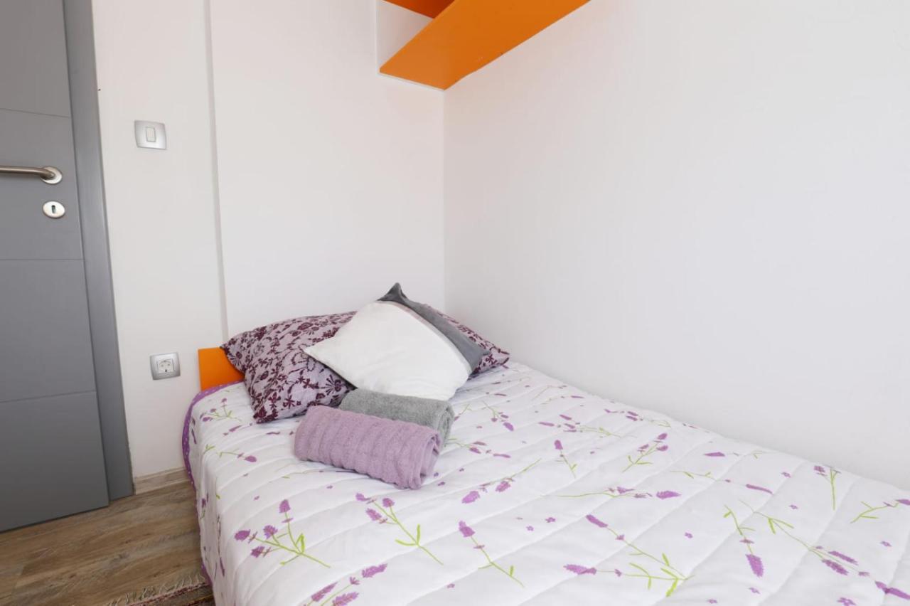 Apartman Teo &Tena โอโทชาส ภายนอก รูปภาพ